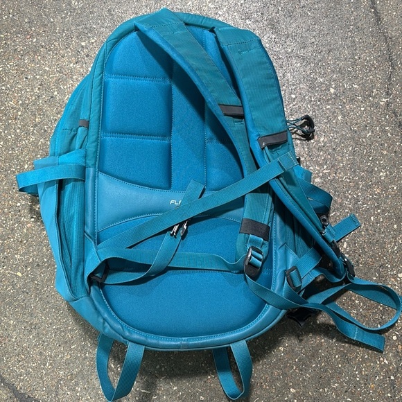 The North Face Men's Teal Backpack - Picture 2 of 4